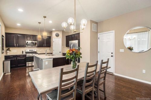 7351 Old Hammer Way, Aurora CO  80016-6115 exterior