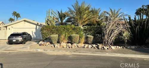 2056 Zachary Ct, Palm Springs, CA 92262-4040