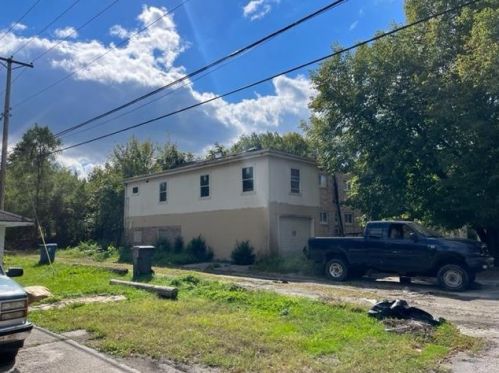 4401 Delaware St, Gary IN  46409-2238 exterior