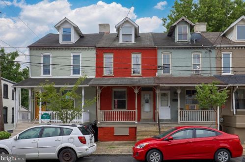 28 New St, Lancaster, PA 17602-2074