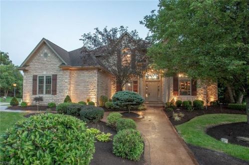 22131 Yarrow Trl, Cleveland OH  44149-2873 exterior