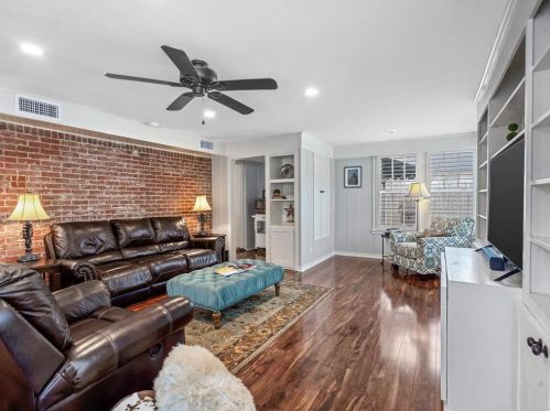 6116 Locke Ave, Fort Worth TX  76107-5515 exterior