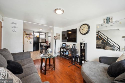 3646 Belgrade St, Philadelphia, PA 19134-5519