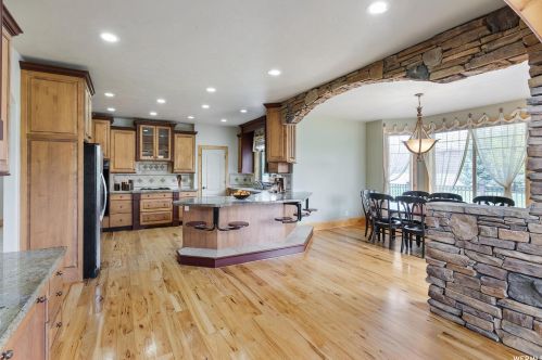 497 Rnch Dr, Alpine UT exterior