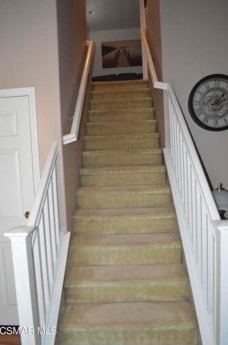 2040 Freesia Ave, Simi Valley CA  93063-3534 exterior