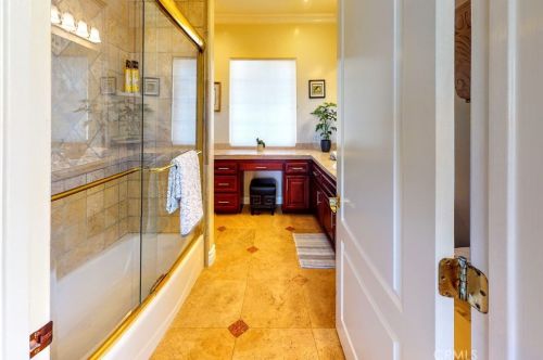 11832 Cir Dr, Whittier CA 90601-2352 exterior