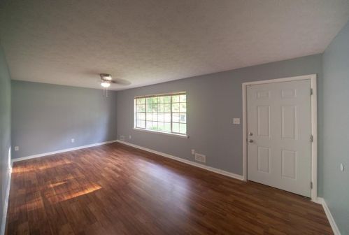 6284 Crestview Ln, Forest Park, GA 30297-3319