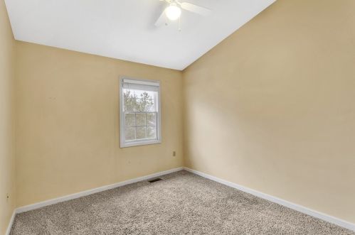 3027 Estate Dr, Noblestown PA  15071-1024 exterior