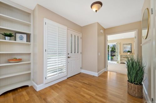5155 Thorn Tree Ln, Irvine, CA 92612-2345