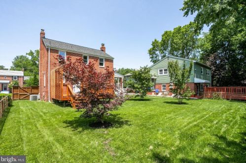 10015 Markham St, Silver Spring MD 20901-2233 exterior