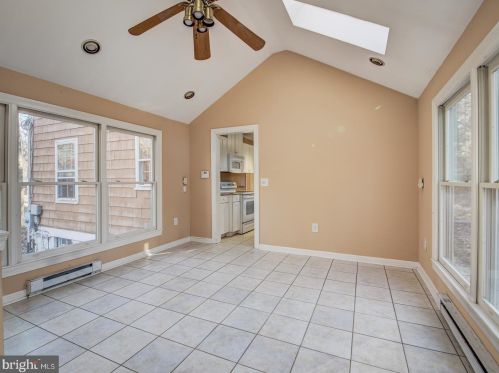 12500 Meadowood Dr, Silver Spring MD 20904-2928 exterior