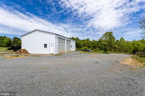 203 George James Loop, Radiant, VA 22732-3284