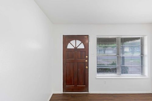 2717 Wesleyan Dr, Irving TX  75062-7197 exterior