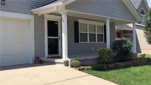 59 Palm Dr, Huntington, WV 25705-2567