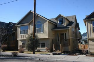 63213 Boyd Acres Rd, Bend, OR 97701-7990