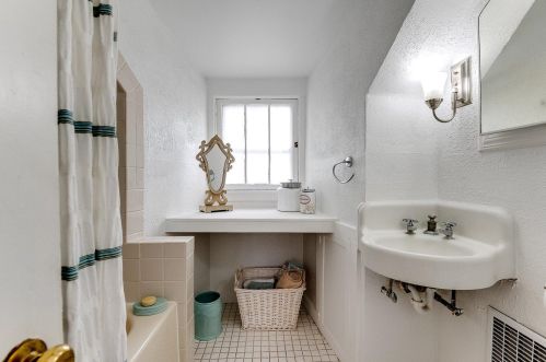 2209 2nd St, Saint Paul MN  55110-3204 exterior