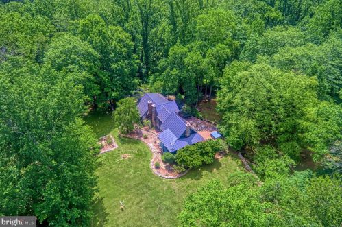 38224 Stevens Rd, Lovettsville, VA 20180-1720