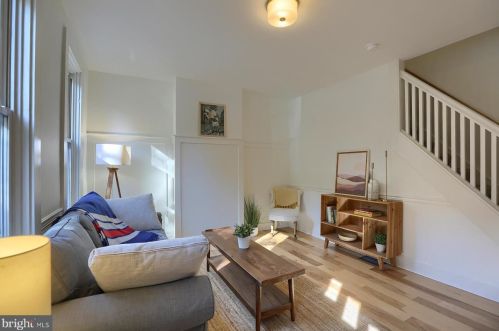 429 Pine St, Lancaster PA  17603-3355 exterior