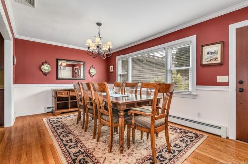 6 High Plains Rd, Huntington, CT 06484-3925