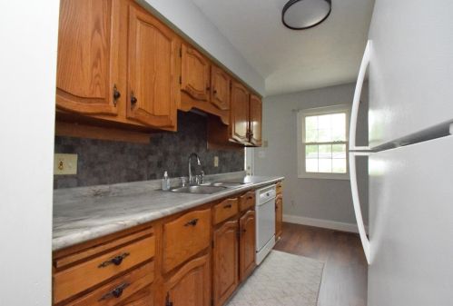 2825 Drexel Dr, Hobart, IN 46342-3531