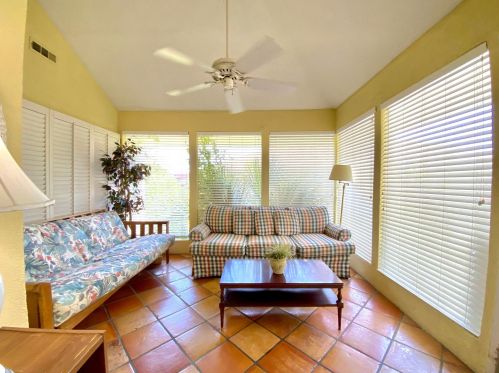 5 Ocean Park Ct, Isle Of Palms SC  29451-2244 exterior