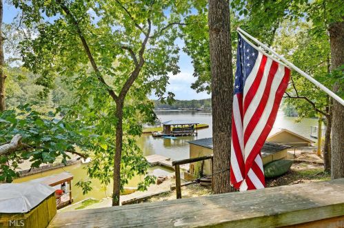 256 Cochran Rd, Jackson, GA 30233-3818
