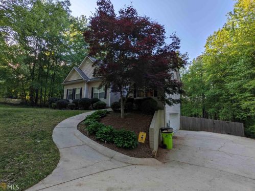 30 Mill Overlook Ct, Newnan, GA 30265-3898