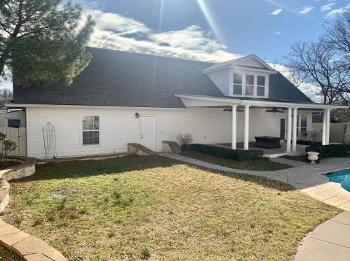 605 Main St, Nocona TX 76255-1509 exterior