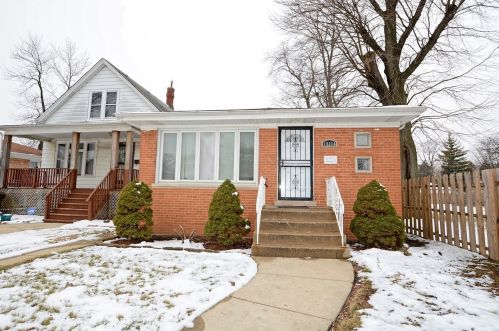 10114 Malta St, Chicago, IL 60643-2122