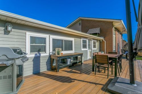 7397 Tamarac St, Englewood CO 80112-1836 exterior