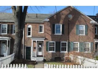 24 Plum St, Fairfield, CT 06824-6123