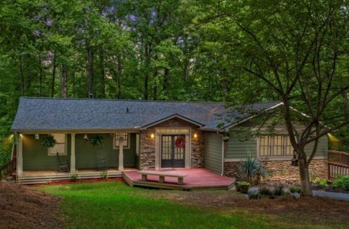 114 Myrtle Rd, Holly Springs, GA 30189-1447