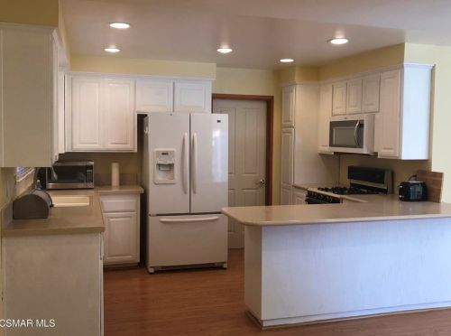 1711 Brookside Ave, Oxnard, CA 93035-3318
