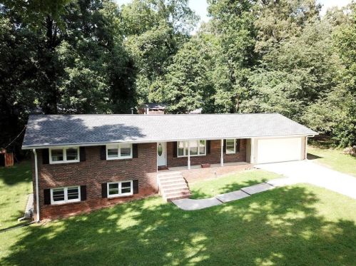 3202 Timberline Ct, Marietta, GA 30062-1566