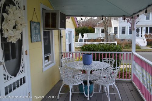 123 Bridge Ave, Point Pleasant Beach, NJ 08742-5010