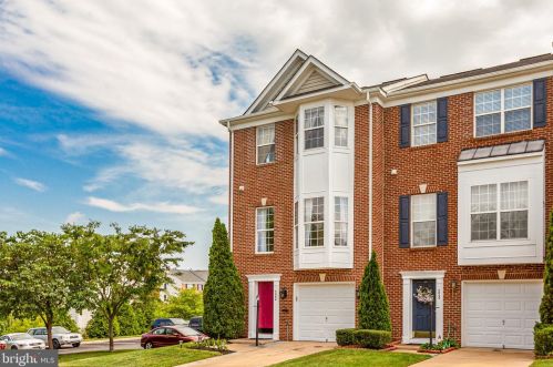 222 Hawks View Sq, Leesburg, VA 20175-4102