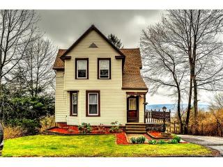 76 Eaton Ave, Meriden, CT 06451-2671