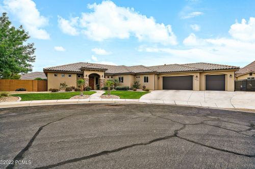 1967 430 North Cir, Saint George UT 84790-9032 exterior