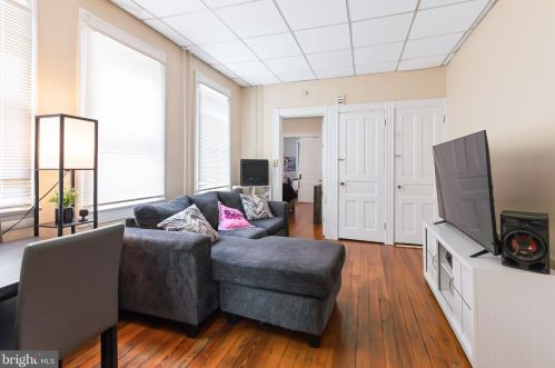 247 Ross St, Lancaster PA  17602-1940 exterior