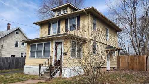 37 Evergreen Ave, Middletown, CT 06457-4629