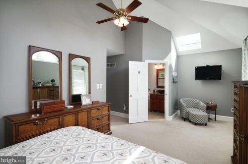 104 Roberts Ave, Tavistock NJ 08033 exterior