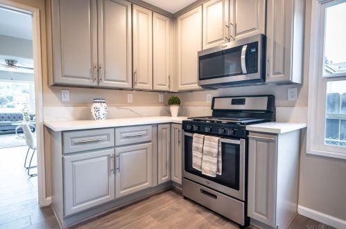 1124 Chase Ave, El Cajon, CA 92020-5711
