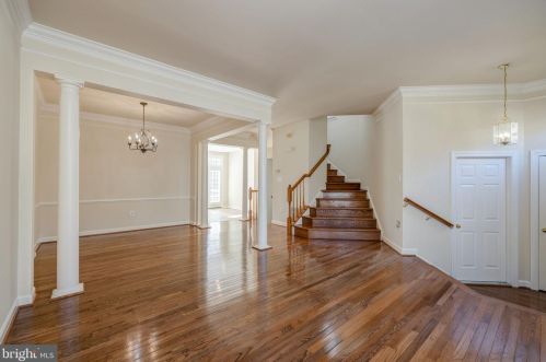 6235 Levi Ct, Springfield VA  22150-1190 exterior
