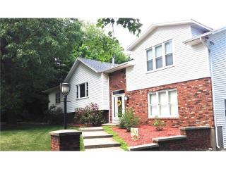 4 Hickory Hill Rd, Branford, CT 06405-2739