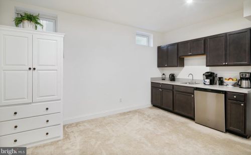 304 Lakeview Ave, Haddonfield NJ 08033-1609 exterior