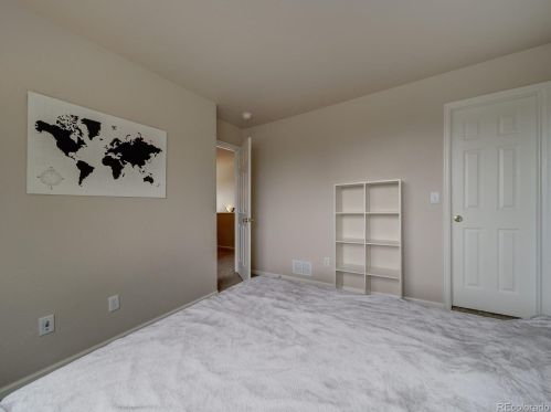 4875 Eaton Park Way, Aurora CO 80016-4292 exterior