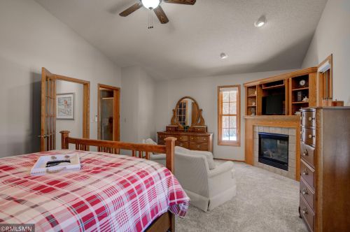 5869 Fernwood St, Saint Paul MN  55126-8405 exterior