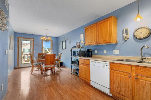 1911 Knollwood Cir, Saint Cloud, MN 56303-4683