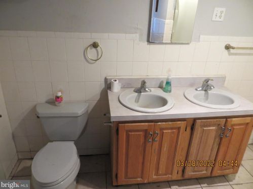 54 Olden Ave, Trenton NJ 08629-2103 exterior