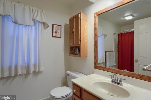 1531 Jefferson Ct, Lancaster PA  17602-1253 exterior